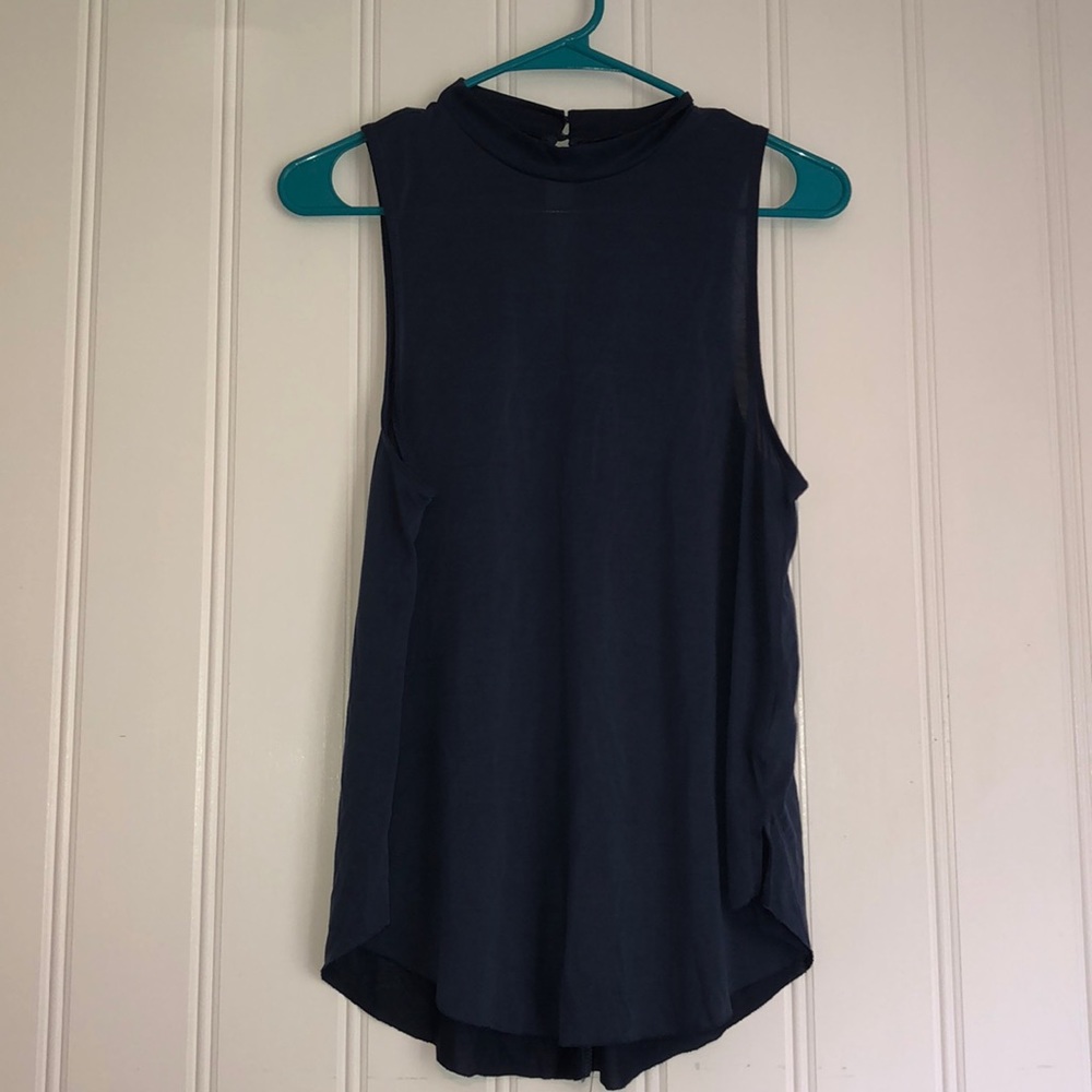 American Eagle tank top.